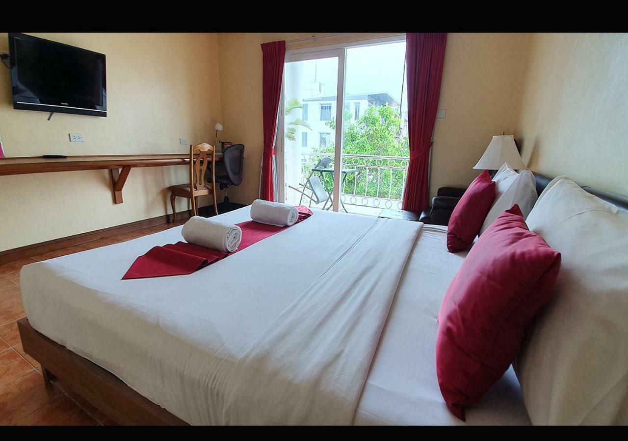 Patong Karlssons Hotel Экстерьер фото