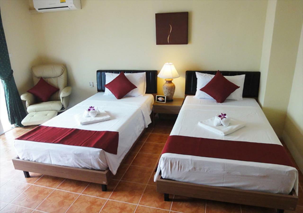 Patong Karlssons Hotel Экстерьер фото